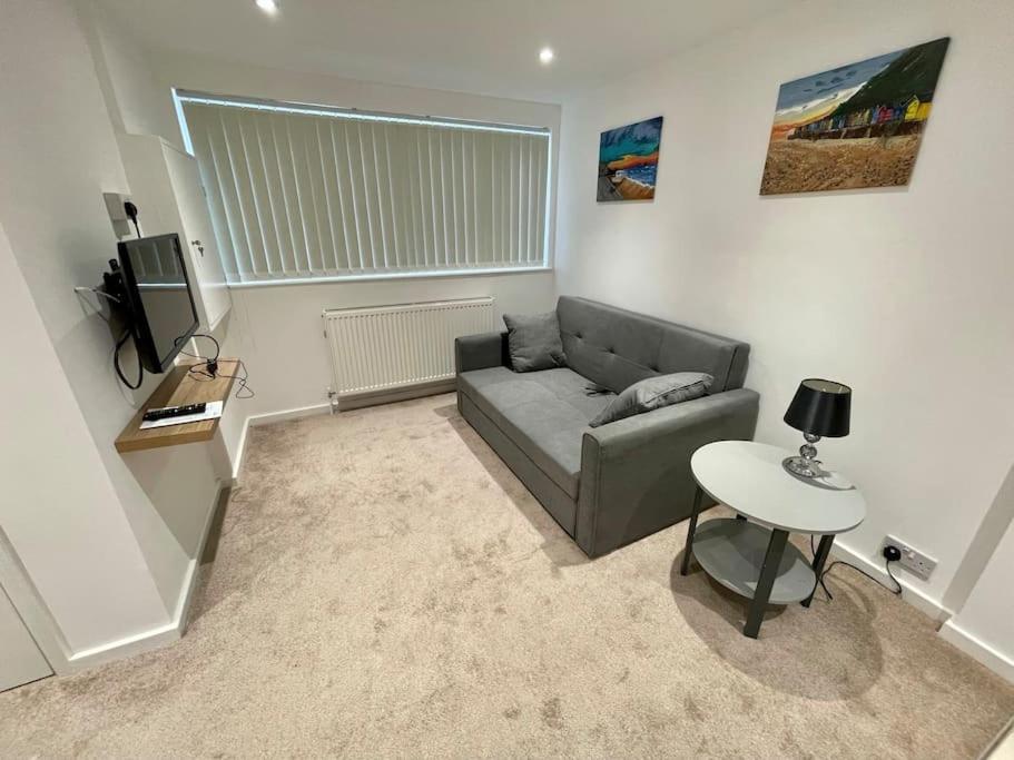 *Close To Beach* One Bedroom Suite With Parking Overstrand Eksteriør billede